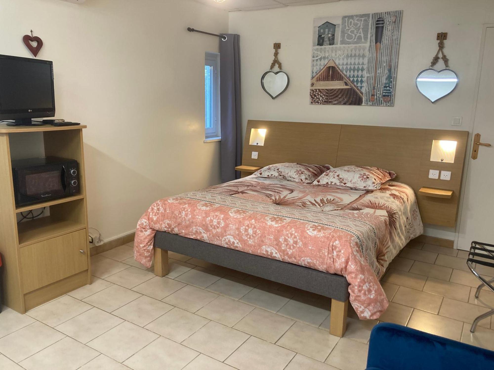 Les Bougainvillees De Camargue Villetelle Zimmer foto